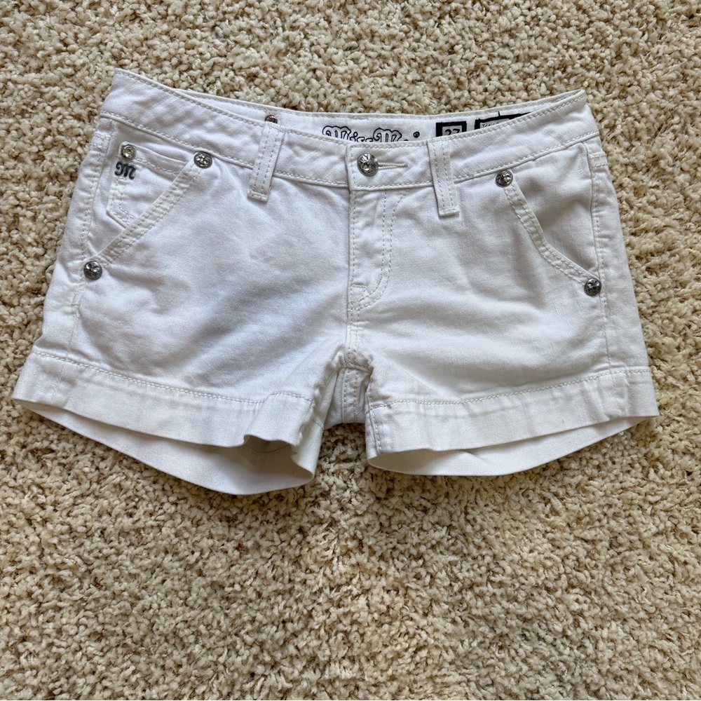 Miss Me White Denim Shorts. Size 27